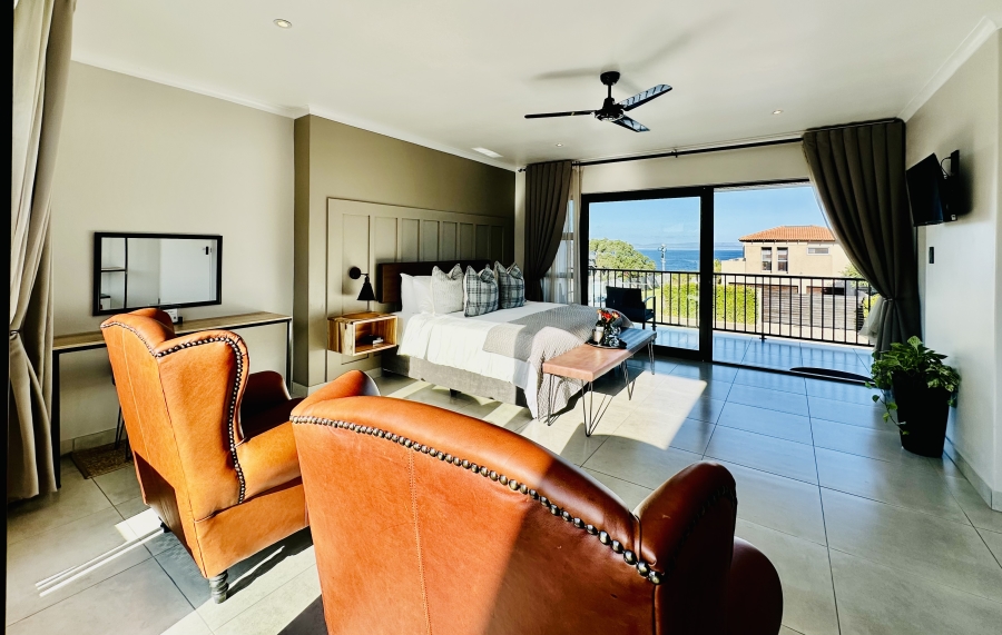 9 Bedroom Property for Sale in Westcliff Western Cape